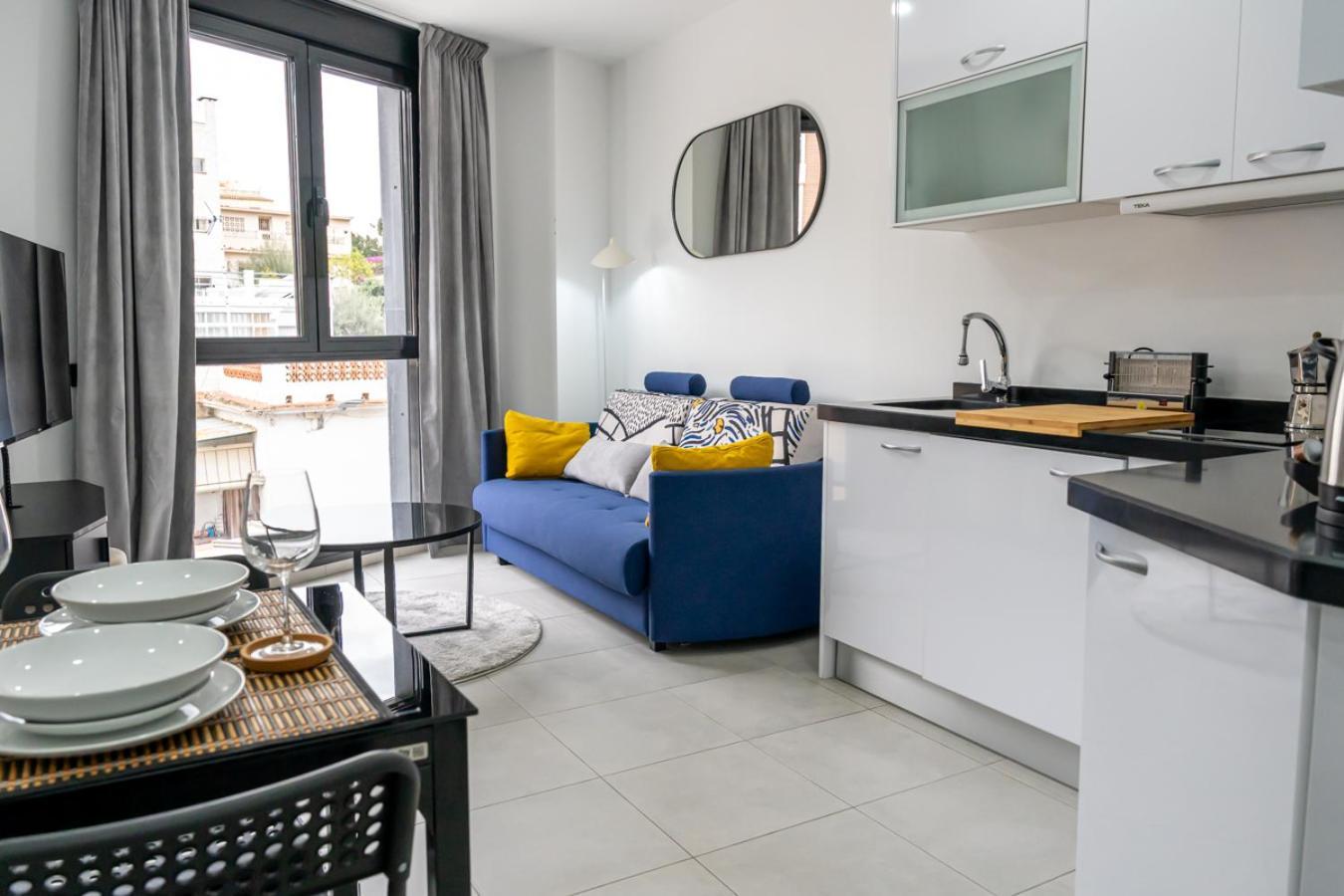 Modern Wave Escape Apartment With Private Parking And Rooftop Pool By Namaste Elite Torremolinos Buitenkant foto