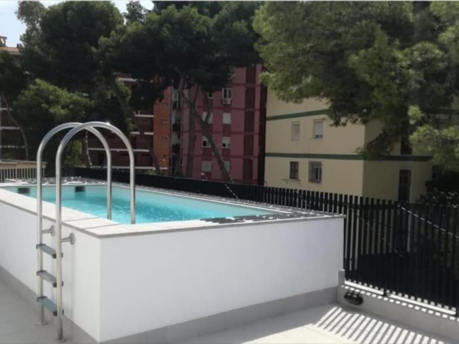 Modern Wave Escape Apartment With Private Parking And Rooftop Pool By Namaste Elite Torremolinos Buitenkant foto